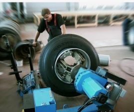 1/2 операции Перебортировка колеса от 17.5 до 22.5